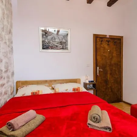 Guest house Eddie's Sea View Old Town