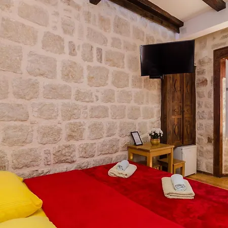 エディーズ シー ビュー ルームズ オールド タウン ゲストハウス