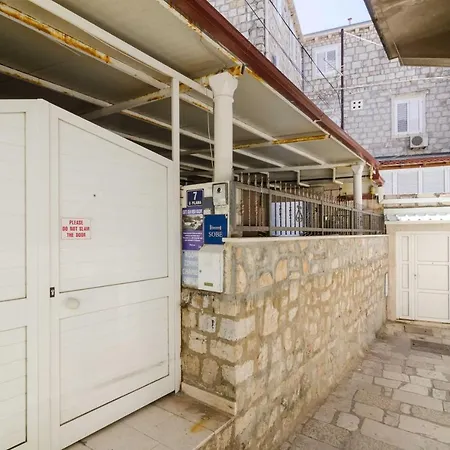 Eddie's Sea View Old Town دوبروفينك