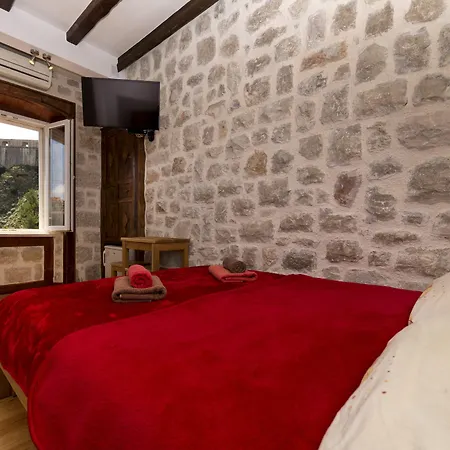 Eddie's Sea View Old Town 3* دوبروفينك