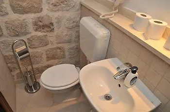 老城区埃迪海景客房酒店