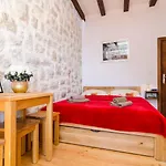 Eddie's Sea View Old Town 3*