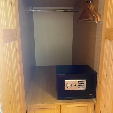 Eddie's Sea View Old Town 3* Дубровник